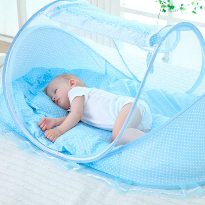 Lit bébé avec moustiquaire pliante  lit, matelas et oreiller (trois pièces) pour les enfants de 0 à 3 ans - Mabelle Magasin